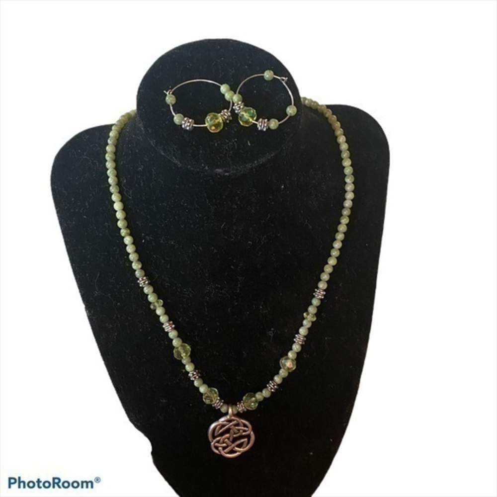 Beautiful green beaded necklace and hoop earrings